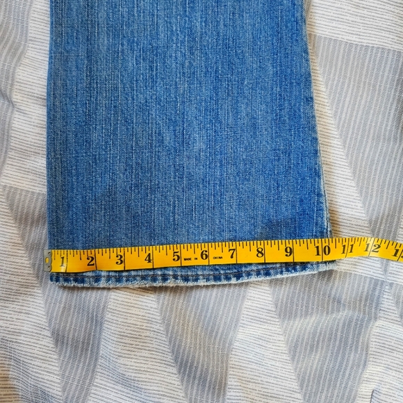 Old Navy The Flirt Blue Jeans - Picture 8 of 8